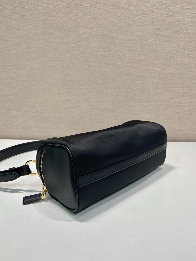 Pra*a hobo bags